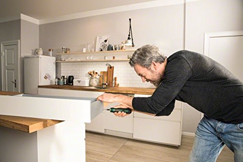 Bosch - Ergonomischer Akkuschrauber PushDrive (eingebauter 3,6-V-1,5-Ah-Akku, Micro-USB-Aufladung, Lieferung mit 32 Schraubendrehern und Aufbewahrungsbox), (L x B x H) 182 x 38 x 38 mm