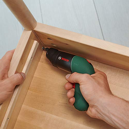 Bosch Akkuschrauber IXO Set (6. Generation, grün, mit IXO-Winkel- und IXO-Exzenteraufsätzen, variable Drehzahlsteuerung, über Mikro-USB-Kabel aufladbar, in Tasche)
