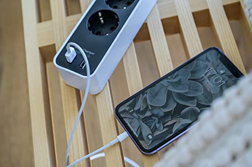 Brennenstuhl Steckdosenleiste Ecolor 4-Fach mit USB (Mehrfachstecker mit 2 USB-Ladebuchsen, Mehrfachsteckdose mit Schalter und 1,5m Kabel) weiß/schwarz