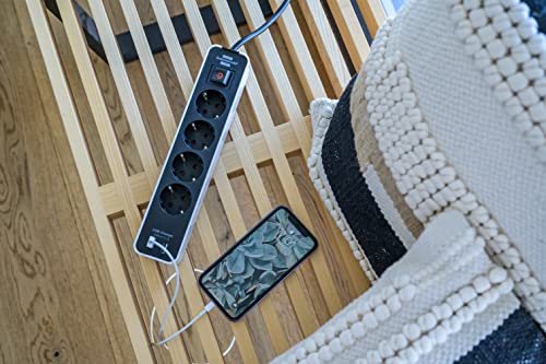 Brennenstuhl Steckdosenleiste Ecolor 4-Fach mit USB (Mehrfachstecker mit 2 USB-Ladebuchsen, Mehrfachsteckdose mit Schalter und 1,5m Kabel) weiß/schwarz