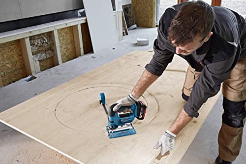 Bosch Professional GST 18V-LI S (inkl. 2x 4.0 Ah Akku + Ladegerät, 3x Sägeblätter für Holz, Abdeckhaube, 1/1 L-BOXX-Einlage, L-BOXX 136)