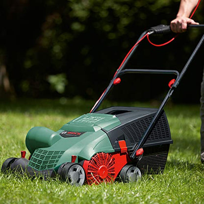 Bosch Elektro Vertikutierer UniversalVerticut 1100 (1.100 W, Arbeitsbreite: 32 cm, Fassungsvermögen der Fangbox: 50 l, im Karton), Neues Design | Klassisch grün