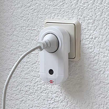 Brennenstuhl Funkschalt-Set RC CE1 3001, 3er Funksteckdosen Set (mit Handsender und erhöhtem Berührungsschutz) weiß