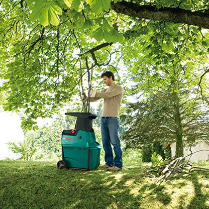 Bosch Leise Häcksler AXT 22 D (2200 Watt, Materialdurchsatz ca. 175 kg/H, Schneidekapazität Ø 38mm, im Karton)